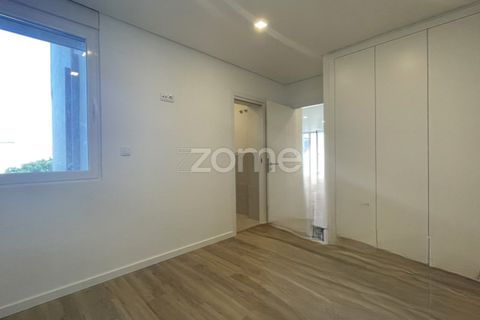 Lejlighed i Amadora, Lisbon, Amadora - € 750.000 | Ref: ZMPT575376 - foto 36
