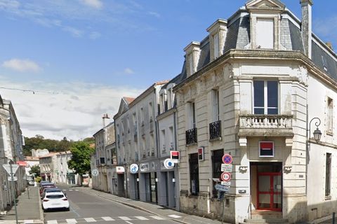 Erhvervsejendom i Fontenay-le-Comte, Vendee, Fontenay-le-Comte - € 315.648 | Ref: 800_85 - foto 1