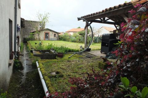 Landsbyhus i La Peruse, Charente, La Peruse - € 119.900 | Ref: BVI80623 - foto 2
