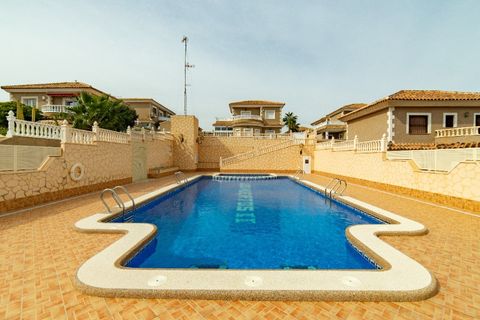 Villa a Los Altos, Alicante, Los Altos - € 290.000 | Ref: 3-10383/66595 - foto 9