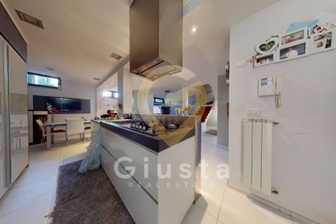 Villa i Brindisi, Brindisi, Brindisi - € 439.000 | Ref: 391845920383 - foto 8