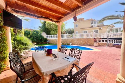 Villa i Torrevieja, Alicante, Torrevieja - € 490.000 | Ref: A10539/6084 - foto 17