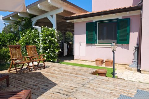 Villa a Mosciano Sant'Angelo, Teramo, Mosciano Sant'Angelo - € 345.000 | Ref: 847 - foto 3
