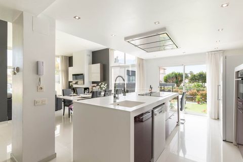 Villa a Castelldefels, Barcelona, Castelldefels - € 1.890.000 | Ref: GAV59258 - foto 15
