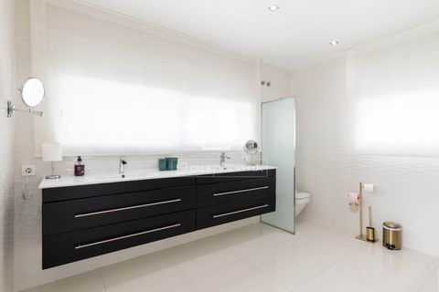 Villa a Castelldefels, Barcelona, Castelldefels - € 1.890.000 | Ref: GAV59258 - foto 21