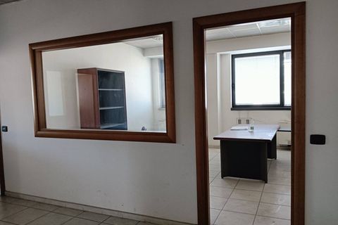 L'establiment comercial a Terni, Terni, Terni - € 3.000/mes | Ref: 49 - foto 4