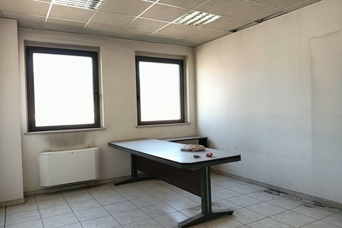 L'establiment comercial a Terni, Terni, Terni - € 3.000/mes | Ref: 49 - foto 14