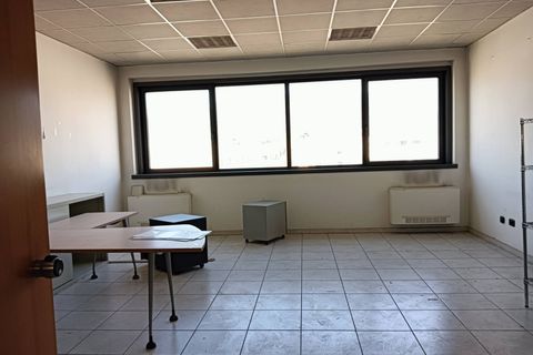L'establiment comercial a Terni, Terni, Terni - € 3.000/mes | Ref: 49 - foto 20