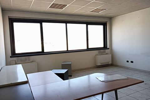 L'establiment comercial a Terni, Terni, Terni - € 3.000/mes | Ref: 49 - foto 21