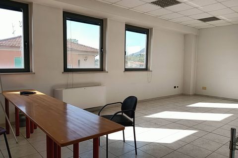 L'establiment comercial a Terni, Terni, Terni - € 3.000/mes | Ref: 49 - foto 26