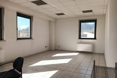 L'establiment comercial a Terni, Terni, Terni - € 3.000/mes | Ref: 49 - foto 28