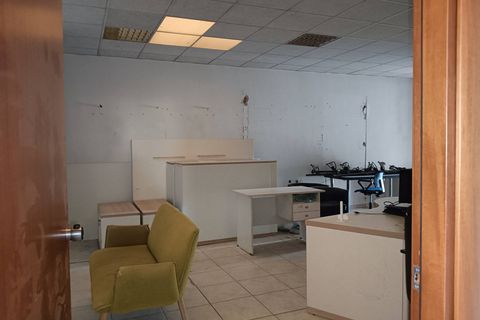 L'establiment comercial a Terni, Terni, Terni - € 3.000/mes | Ref: 49 - foto 35