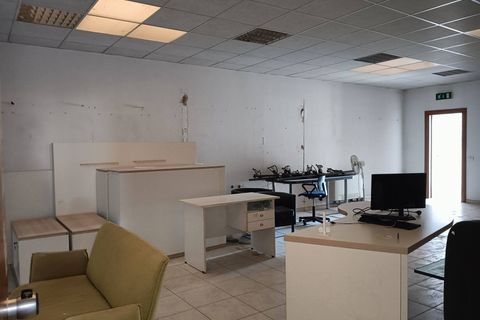 L'establiment comercial a Terni, Terni, Terni - € 3.000/mes | Ref: 49 - foto 36