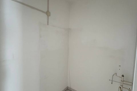 L'establiment comercial a Fermo, Fermo, Fermo - € 1.200/mes | Ref: AA57 - foto 7