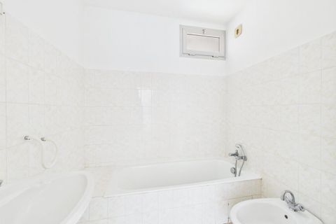 Lejlighed i Ajaccio, Corse-du-Sud, Ajaccio - € 225.000 | Ref: VA12564-MAXIMMO - foto 10