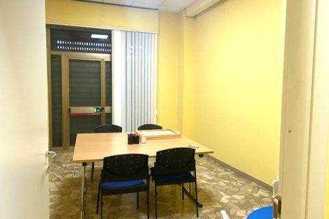 Erhvervsejendom i Ladispoli, Rome, Ladispoli - € 105.000 | Ref: PSA-121 - foto 4