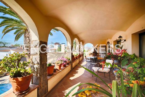 Villa i Empuriabrava, Gerona, Empuriabrava - € 795.000 | Ref: W-02ZH6K - foto 10