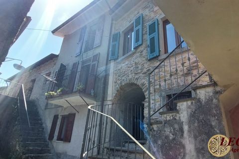 Landejendom i Bagnone, Massa and Carrara, Bagnone - € 65.000 | Ref: A339 - foto 1