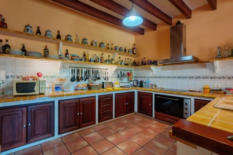 Dorfhaus in Campos, Mallorca, Campos - € 1.280.000 | Ref: FALC-AH-69902 - Foto 17
