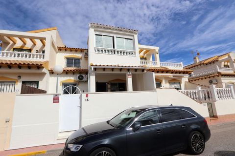 Villa em Punta Prima, Alicante, Punta Prima - € 279.000 | Ref: R5038705 - foto 2