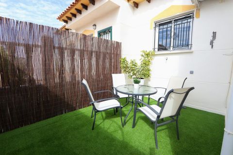 Villa em Punta Prima, Alicante, Punta Prima - € 279.000 | Ref: R5038705 - foto 4