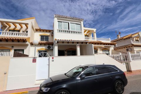 Villa em Punta Prima, Alicante, Punta Prima - € 279.000 | Ref: R5038705 - foto 31