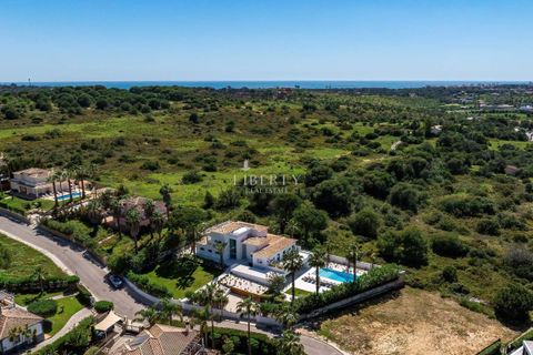 Villa i Almancil, Faro, Almancil - € 3.995.000 | Ref: LBRT327 - foto 4