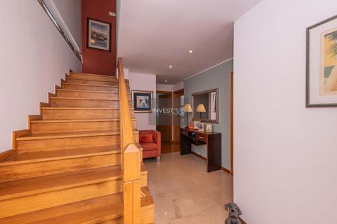 Villa i Oeiras, Lisbon, Oeiras - € 2.475.000 | Ref: 824 - Moradia V5 - Luxo - foto 27