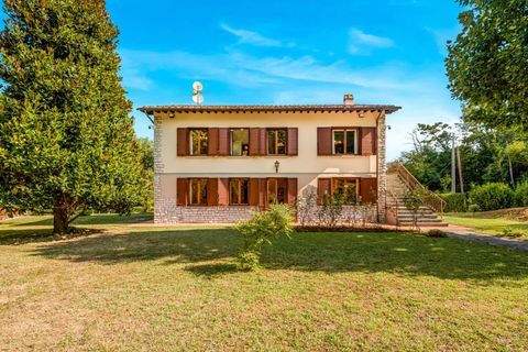 Villa i Lucca, Lucca, Lucca - € 770.000 | Ref: CBI129-1788-130314 - foto 3