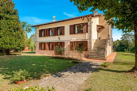 Villa i Lucca, Lucca, Lucca - € 770.000 | Ref: CBI129-1788-130314 - foto 4