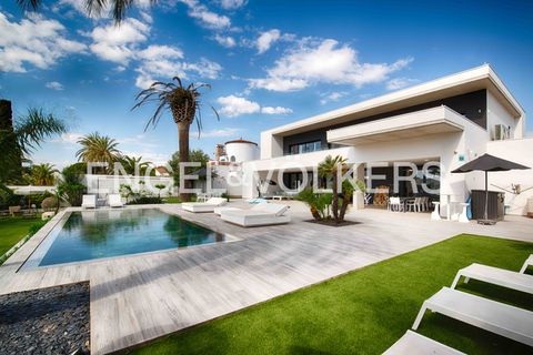 Villa i Empuriabrava, Gerona, Empuriabrava - € 3.250.000 | Ref: W-02ZSIQ - foto 10