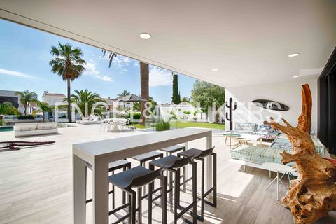 Villa i Empuriabrava, Gerona, Empuriabrava - € 3.250.000 | Ref: W-02ZSIQ - foto 13