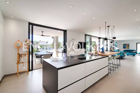 Villa i Empuriabrava, Gerona, Empuriabrava - € 3.250.000 | Ref: W-02ZSIQ - foto 21