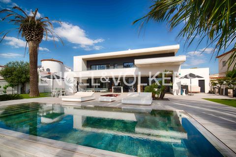 Villa i Empuriabrava, Gerona, Empuriabrava - € 3.250.000 | Ref: W-02ZSIQ - foto 9