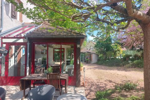 Villa a Vendat, Allier, Vendat - € 353.600 | Ref: 1257 - foto 9