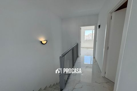 Villa i Empuriabrava, Gerona, Empuriabrava - € 439.000 | Ref: 3730 - foto 10