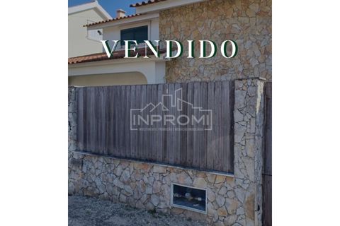 Villa i Quinta do Conde, Setubal, Quinta do Conde - € 360.000 | Ref: AR10_0120 - foto 1