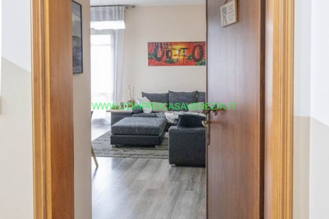 Villa a Venice, Venice, Venice - € 359.000 | Ref: RC521T - foto 5