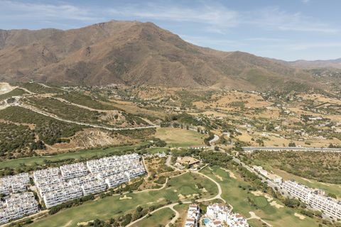 Helårsgrund i Estepona, Malaga, Estepona - € 350.000 | Ref: CP08034 - foto 21