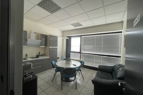 Erhvervsejendom i Sassuolo, Modena, Sassuolo - € 185.000 | Ref: 711 - foto 7