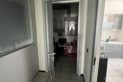 Erhvervsejendom i Sassuolo, Modena, Sassuolo - € 185.000 | Ref: 711 - foto 9