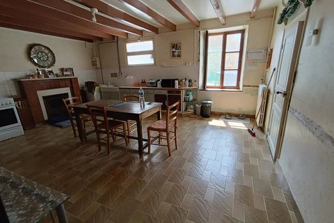 Landsbyhus i Juillé, Charente, Juillé - € 77.000 | Ref: BVI80727 - foto 3