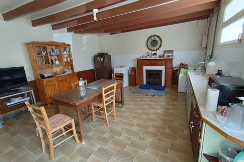Landsbyhus i Juillé, Charente, Juillé - € 77.000 | Ref: BVI80727 - foto 4