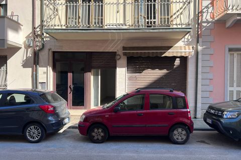 Erhvervsejendom i Viareggio, Lucca, Viareggio - € 160.000 | Ref: VC 117 - foto 2