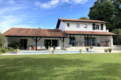 Villa a Ascain, Pyrenees-Atlantiques, Ascain - € 1.092.000 | Ref: 1946 - foto 3