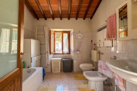 Villa a Subbiano, Arezzo, Subbiano - € 125.000 | Ref: V0143MG - foto 5