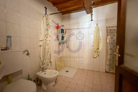 Villa a Subbiano, Arezzo, Subbiano - € 125.000 | Ref: V0143MG - foto 12