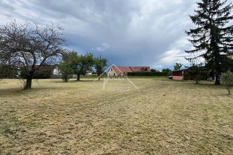 Helårsgrund i Vendat, Allier, Vendat - € 40.500 | Ref: G811 - foto 2