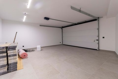 Villa i Cascais, Lisbon, Cascais - € 1.750.000 | Ref: CB06-0191 - foto 40
