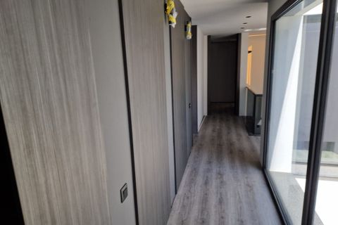 Villa i Cascais, Lisbon, Cascais - € 1.750.000 | Ref: CB06-0191 - foto 35